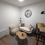 Cute 1bdr In Center Apartment *