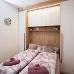 Cute 1bdr In Center Apartment