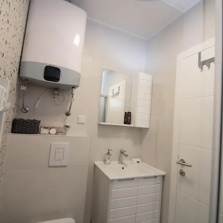 Apartment Cute 1bdr In Center Sarajevo