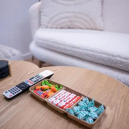 Cute 1bdr In Center *