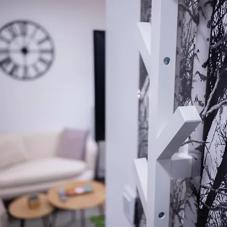 Cute 1bdr In Center *